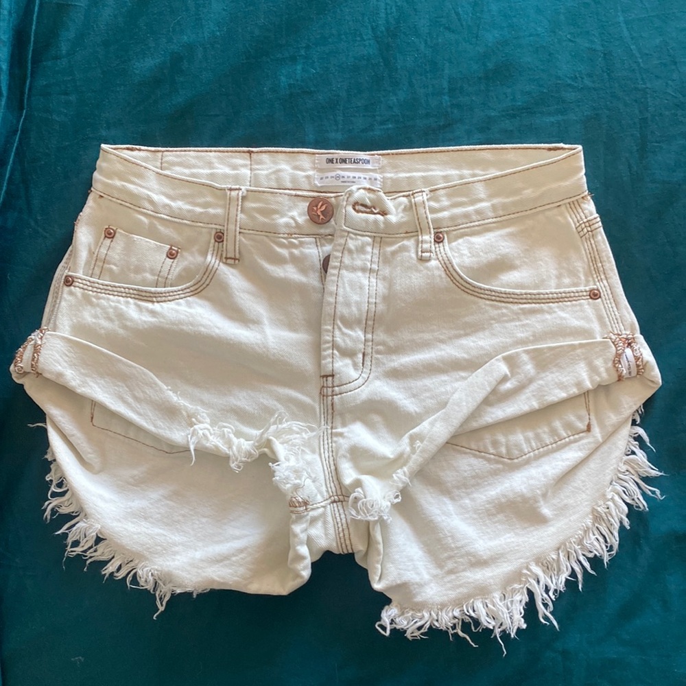 One Teaspoon Bandits Off White Relaxed Cutoff Jean Denim Shorts sz 25 EUC